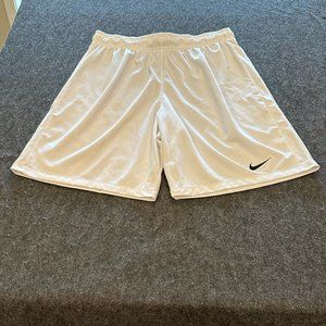 Mens Nike White Gym Shorts E3